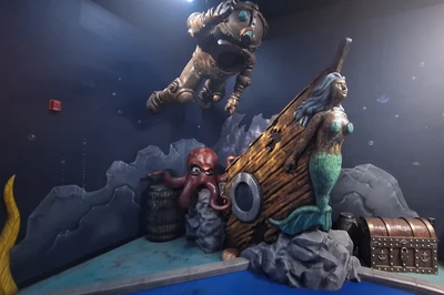 Sky Pirates undersea diver